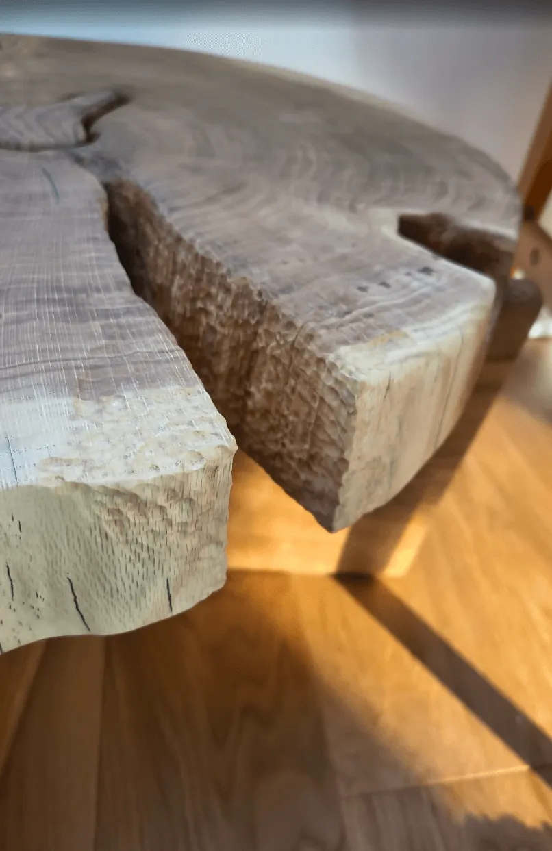 Black Hole — widok z boku